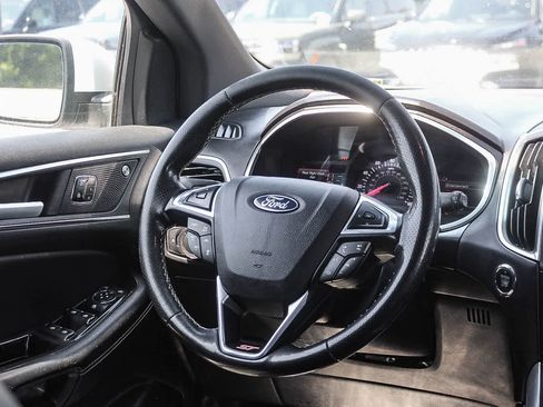 Used 2019 Ford Edge ST w/ Equipment Group 401A AWD/4WD image 19