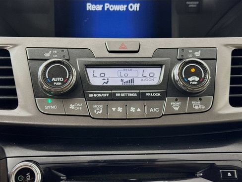 Used 2015 Honda Odyssey EX-L image 18