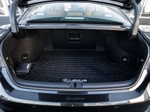 Used 2023 Lexus ES 300h Ultra Luxury image 37