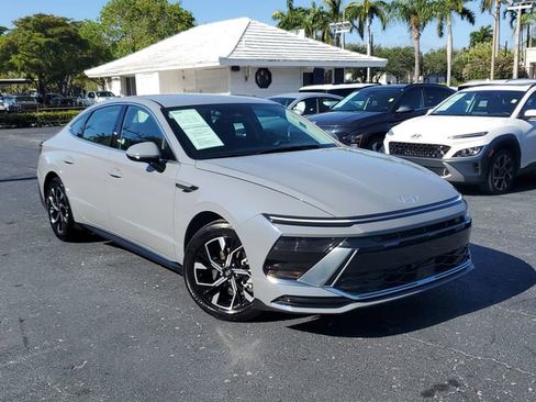 Used 2025 Hyundai Sonata SEL FWD image 28