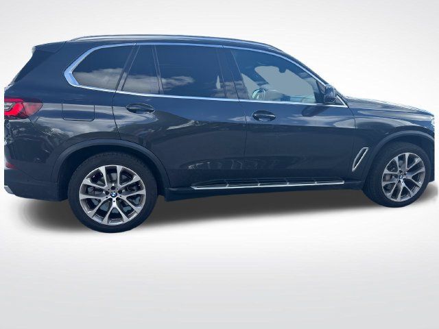 Used 2023 BMW X5 xDrive40i AWD/4WD image 7