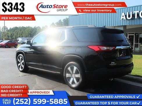 Used 2019 Chevrolet Traverse LT w/ LT Premium Package FWD image 8