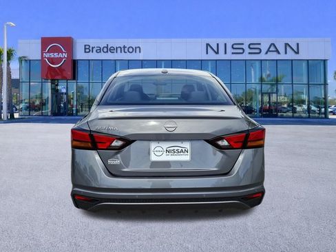 Certified 2025 Nissan Altima 2.5 S FWD image 6