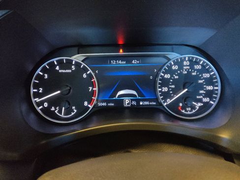 Used 2024 Nissan Sentra SV w/ All-Weather Package image 23