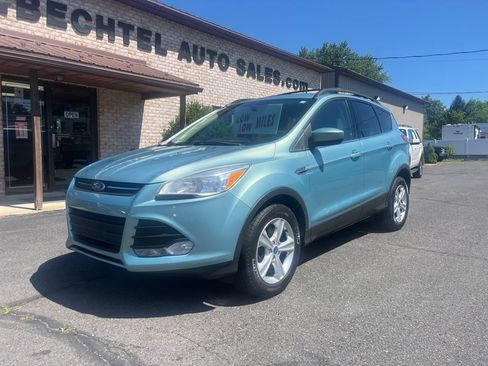 Used 2013 Ford Escape SE AWD/4WD image 2