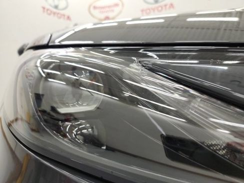 Used 2026 Toyota Camry SE FWD image 10