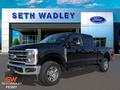 Certified 2025 Ford F250 Lariat w/ FX4 Off-Road Package image 6