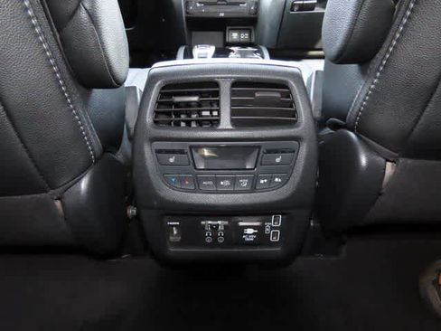 Used 2021 Honda Pilot Touring image 26