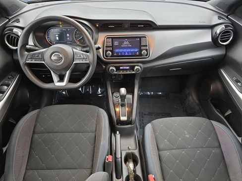 Used 2019 Nissan Kicks SV FWD image 21