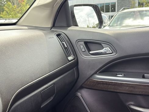 Used 2019 GMC Canyon SLE w/ Driver Alert Package AWD/4WD image 19