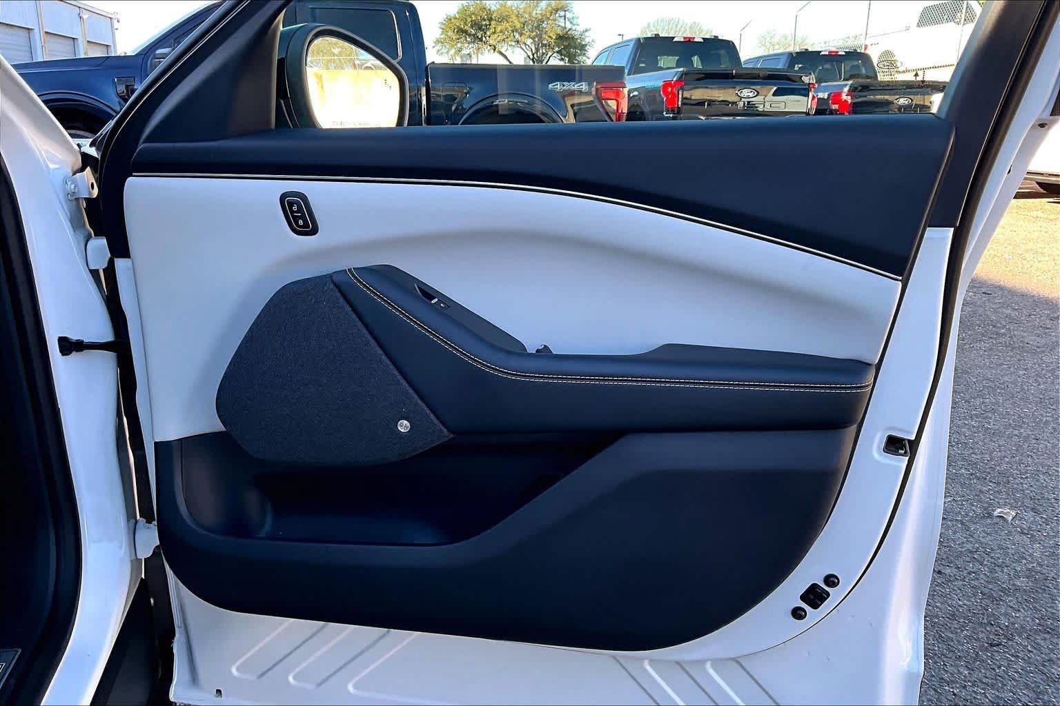Used 2023 Ford Mustang Mach-E Premium RWD image 22