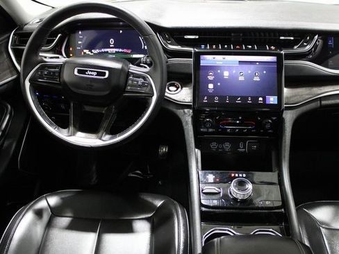 Used 2023 Jeep Grand Cherokee 4WD 4xe image 18