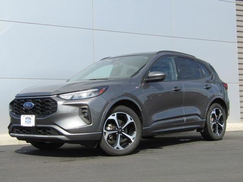 Used 2023 Ford Escape ST-Line Select image 32