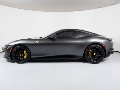 Used 2024 Ferrari Roma image 3