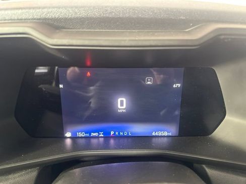Used 2023 Chevrolet Colorado Trail Boss w/ Advanced Trailering Package AWD/4WD image 18