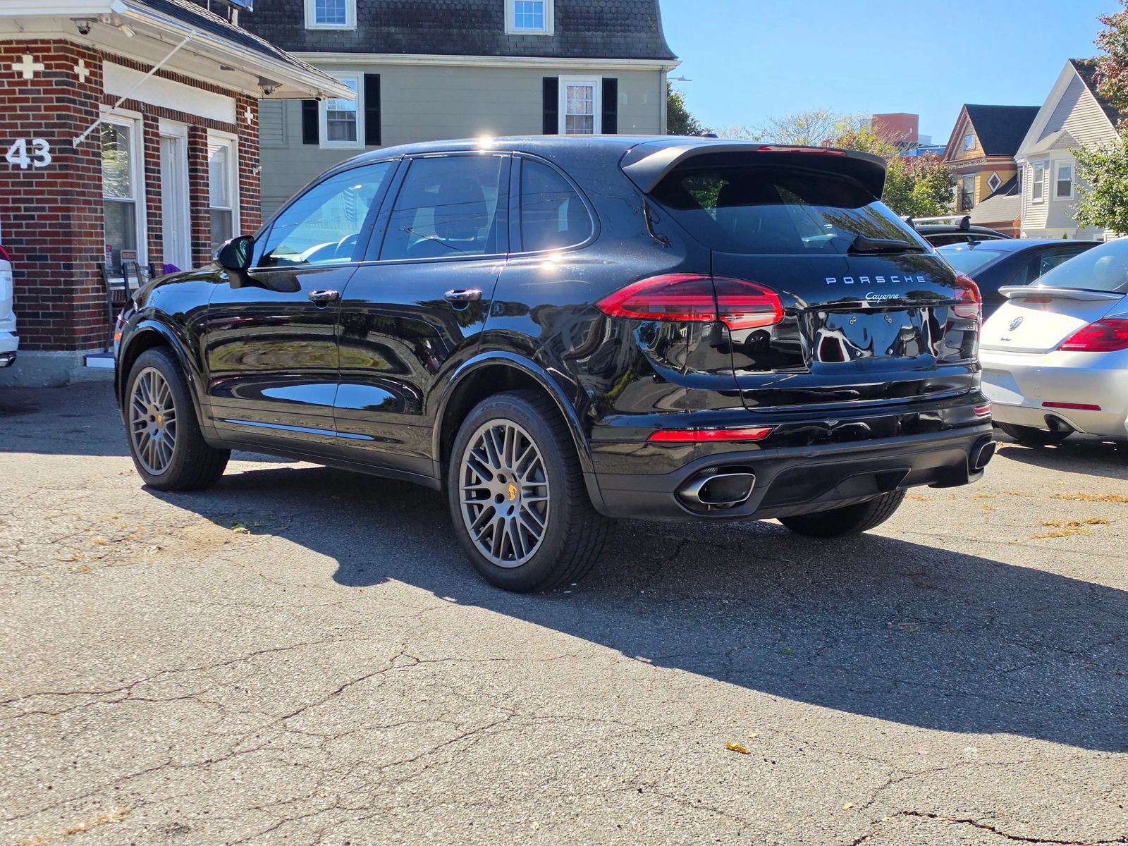 Used 2017 Porsche Cayenne AWD/4WD image 4