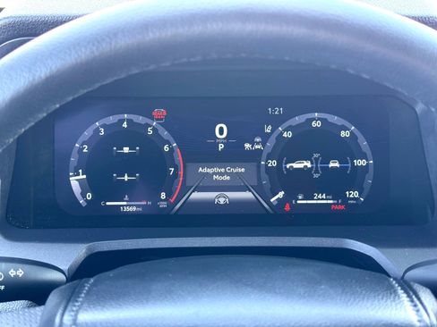 Used 2025 Toyota 4Runner TRD Off-Road image 28