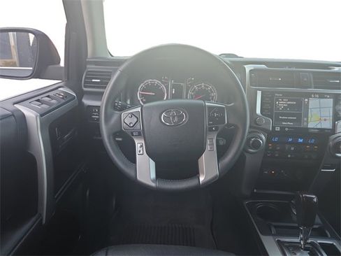 Used 2022 Toyota 4Runner Limited image 12