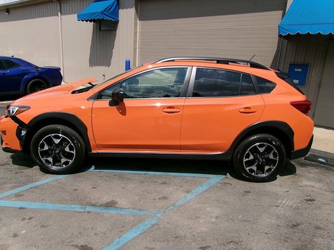 Used 2019 Subaru Crosstrek 2.0i w/ Eyesight System image 4