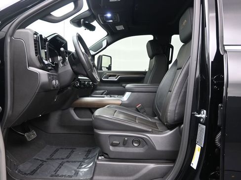 Used 2026 Chevrolet Silverado 3500 High Country w/ High Country Premium Package AWD/4WD image 12