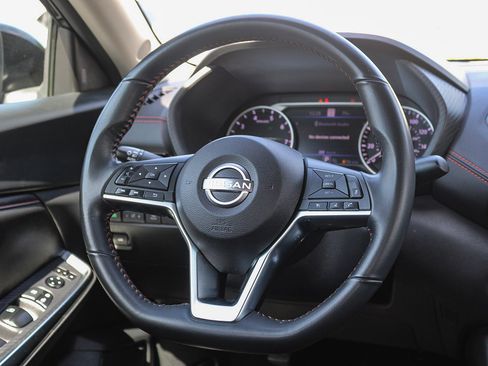 Used 2024 Nissan Sentra SR image 16