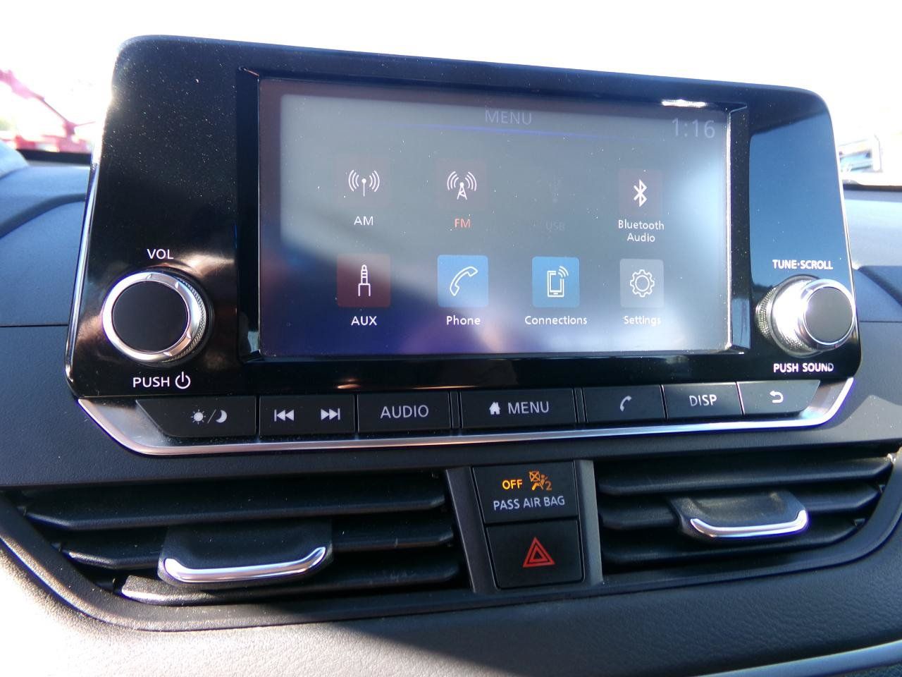 Used 2023 Nissan Altima 2.5 S FWD image 12