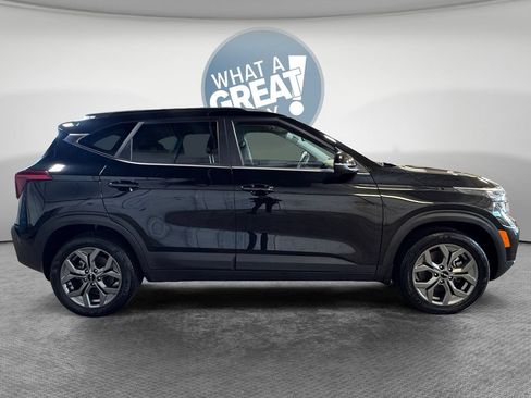 Certified 2024 Kia Seltos S AWD/4WD image 2