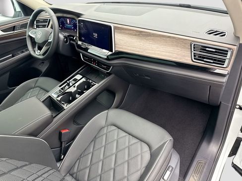 New 2026 Volkswagen Atlas SEL Premium R-Line AWD/4WD image 16