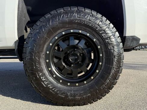 Used 2017 Chevrolet Silverado 1500 LTZ Z71 w/ LTZ Plus Package image 9