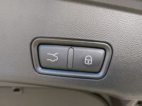 Used 2023 Maserati Grecale GT image 15