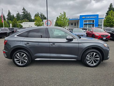 Used 2023 Audi Q5 2.0T Premium w/ Convenience Package AWD/4WD image 4