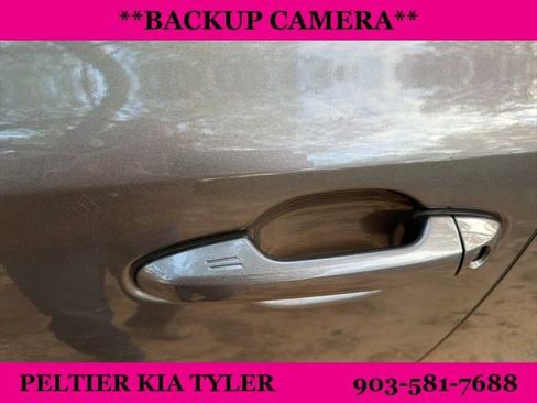 Used 2016 Toyota Highlander XLE image 8