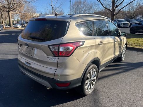 Used 2018 Ford Escape Titanium image 16