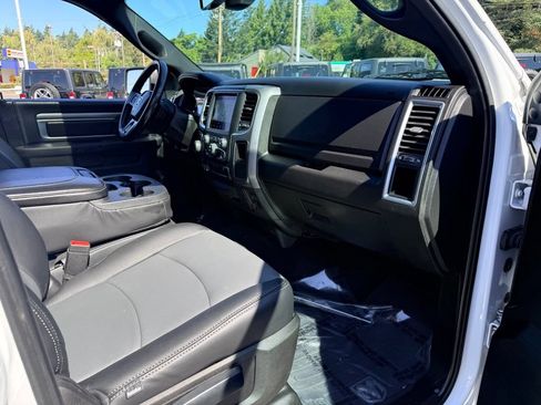 Used 2022 RAM 1500 Warlock AWD/4WD image 31