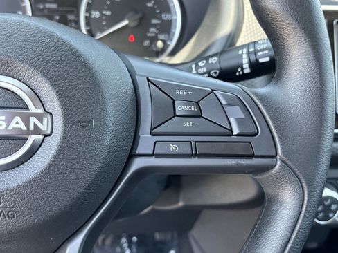 New 2025 Nissan Kicks Play S image 31
