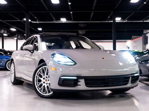Used 2019 Porsche Panamera 4 AWD/4WD image 80