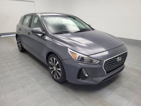 Used 2018 Hyundai Elantra GT image 13