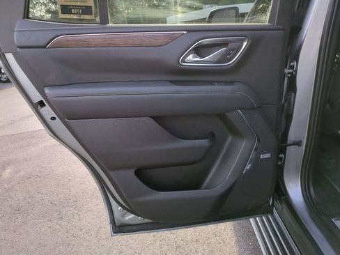Used 2023 Chevrolet Tahoe Premier w/ Premium Package 2 AWD/4WD image 29