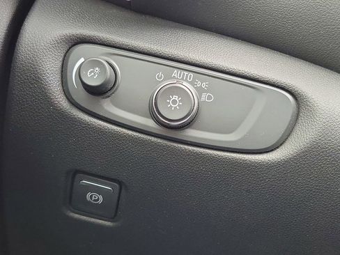 Used 2024 Chevrolet Blazer LT w/ Convenience Package image 8