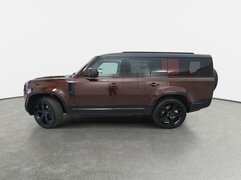 New 2026 Land Rover Defender 130 X-Dynamic SE image 8