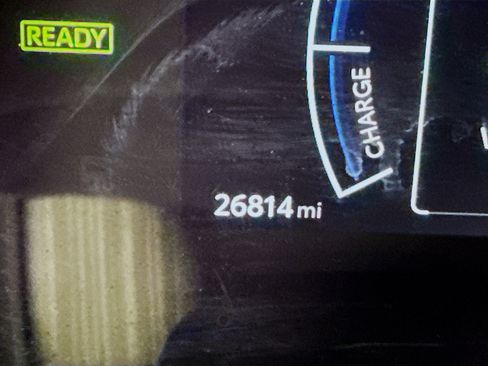 Used 2025 Toyota Camry SE w/ Convenience Package FWD image 16