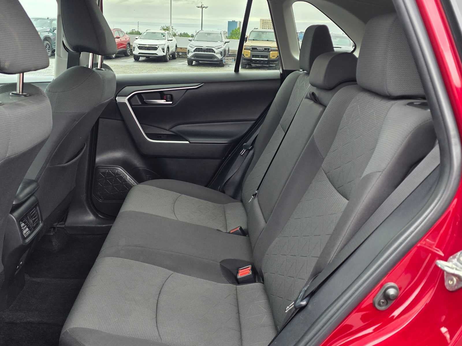 Used 2023 Toyota RAV4 XLE FWD image 16
