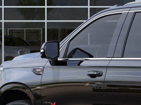 New 2026 GMC Yukon XL AT4 Ultimate w/ LPO, Illumination Package AWD/4WD image 12