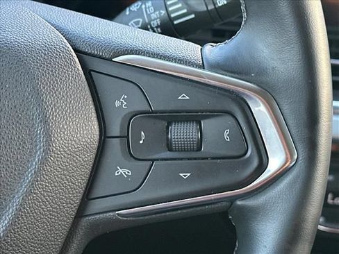 Certified 2025 Chevrolet Trax LT w/ Driver Confidence Package FWD image 25