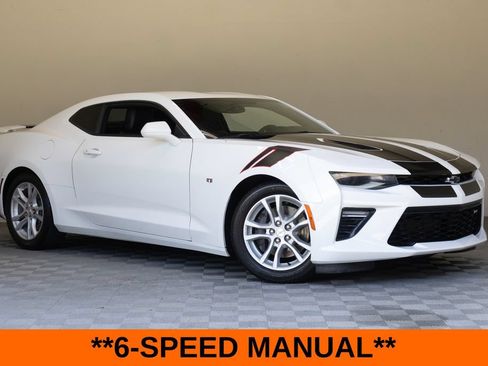 Used 2018 Chevrolet Camaro SS RWD image 2
