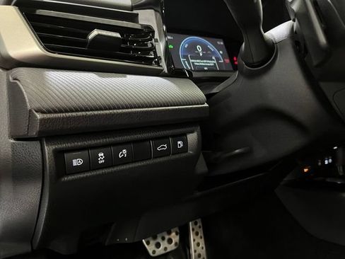 Certified 2025 Toyota Camry SE FWD image 15
