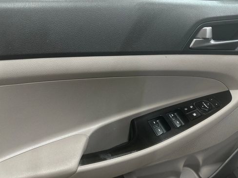 Used 2016 Hyundai Tucson SE image 15