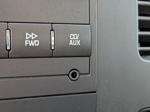 Used 2012 Chevrolet Silverado 1500 LT image 17