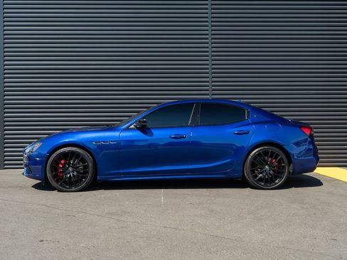 Used 2022 Maserati Ghibli Modena image 2