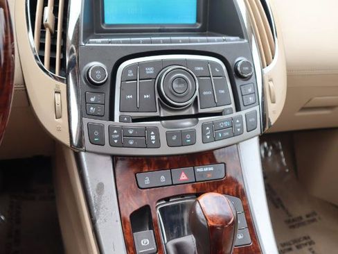 Used 2010 Buick LaCrosse CXL w/ Luxury Package AWD/4WD image 21
